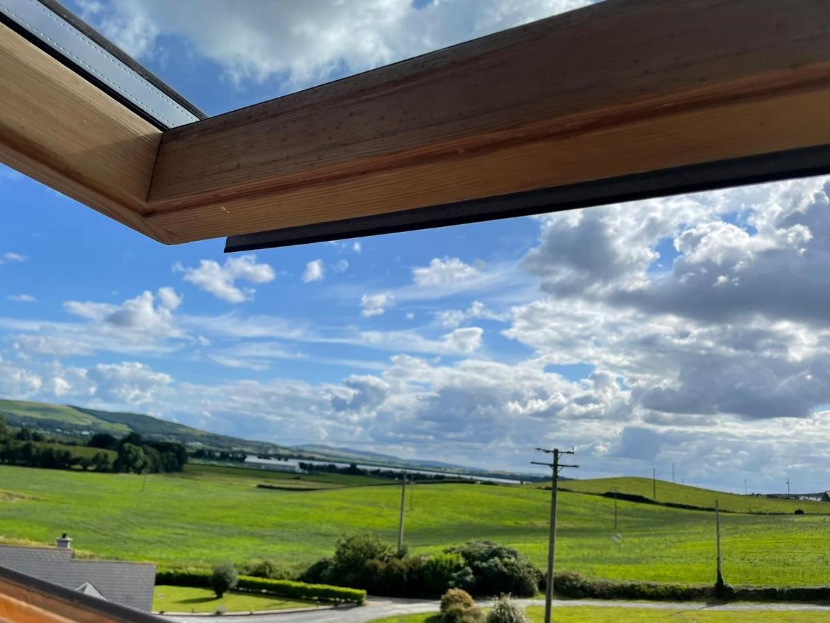 Grianan View Loft Apartment Rockstown エクステリア 写真